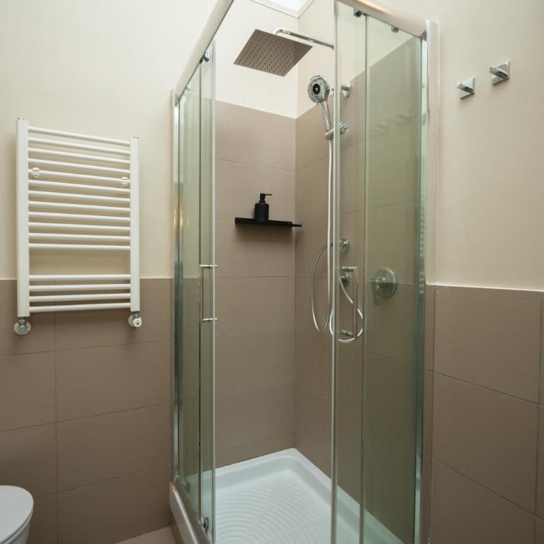 Cinema Boutique Collection - Rooms, Suites & Apartments - Camera Tripla - 9