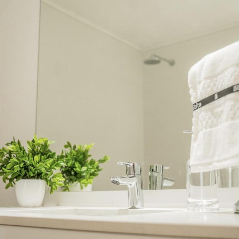 Depto premium zona Guemes con cochera - Apartamento Deluxe de 1 dormitorio - 11