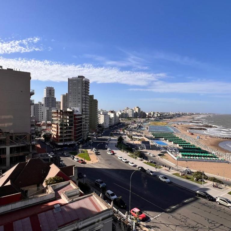 Depto con vista al mar en La Perla y cochera - Apartamento con vistas al mar - 2