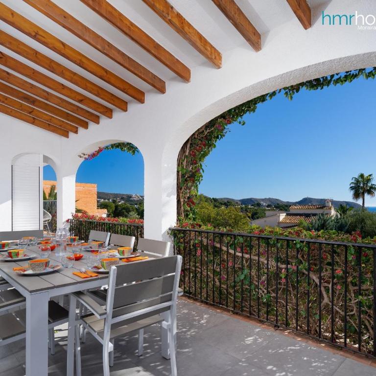 Villa Bonita by HMR Holidays - Villa - 18