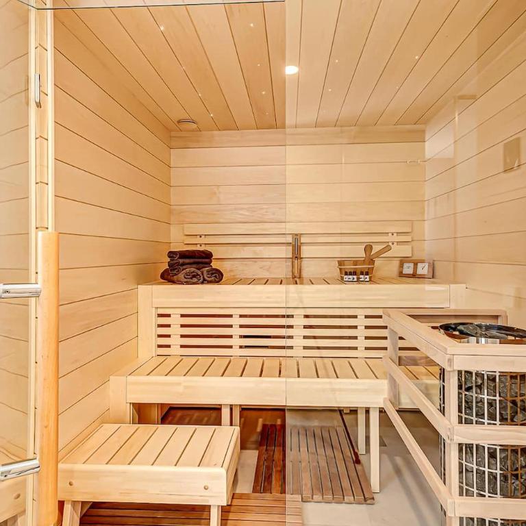 Garden Suite Own Sauna Pool Near Golf - Apartment with Sauna - 19