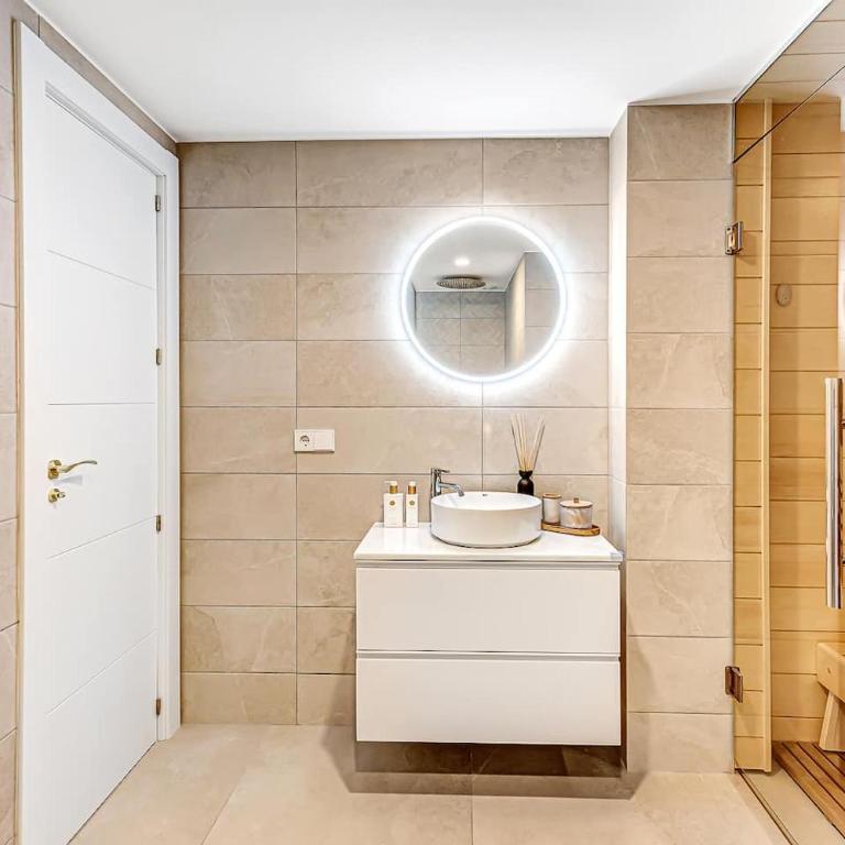 Garden Suite Own Sauna Pool Near Golf - Apartment with Sauna - 17