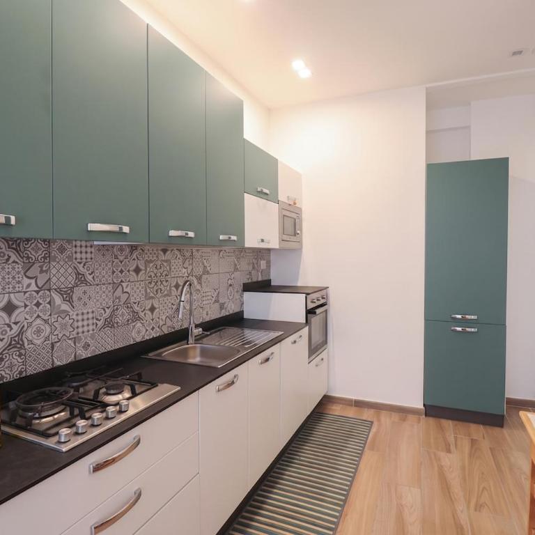 Elegant & Quiet Chic Home - Near Station, Balcony - One-Bedroom Apartment - 13