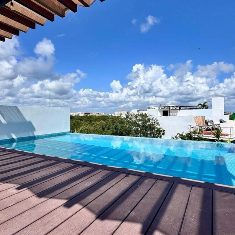 Secure vibrant modern condo sleeps 5 elevator 2 br 3ba walk to shops restaurants - Appartement 2 Chambres - 5