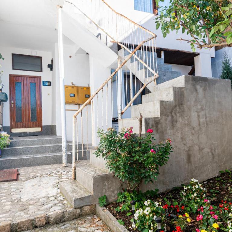 Sumbul Cesma modern 1BDR apartment with garden and free parking - Apartman sa 1 Spavaćom Sobom - 9