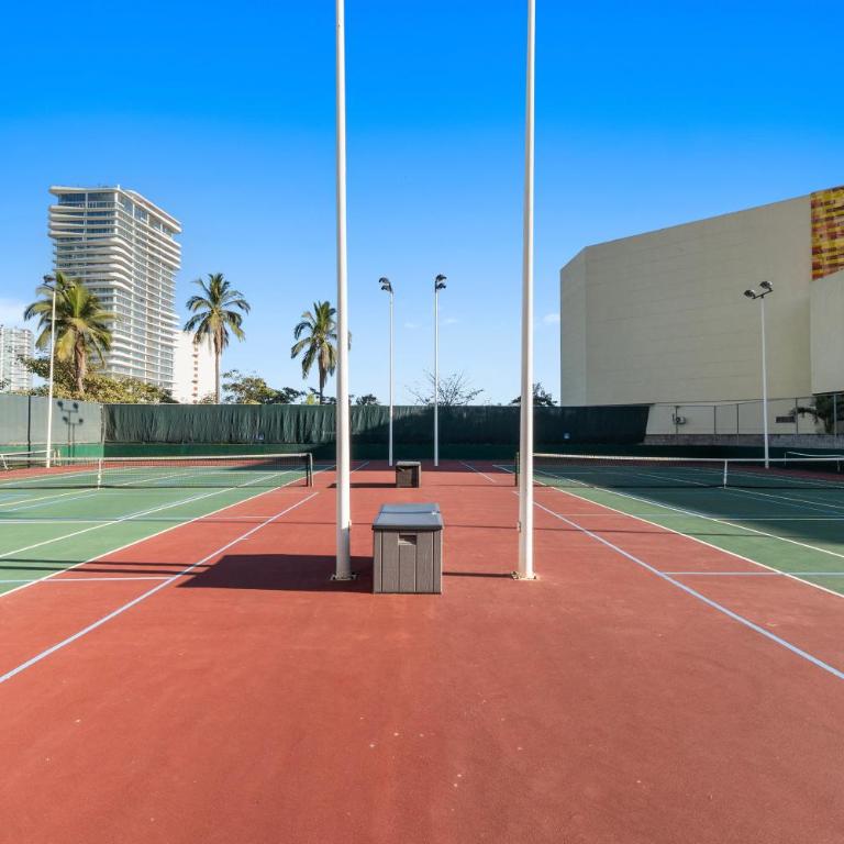 Luxurious Oceanfront Apartment 4 Bedrooms & Amenities - Apartamento Deluxe de 4 dormitorios - 4