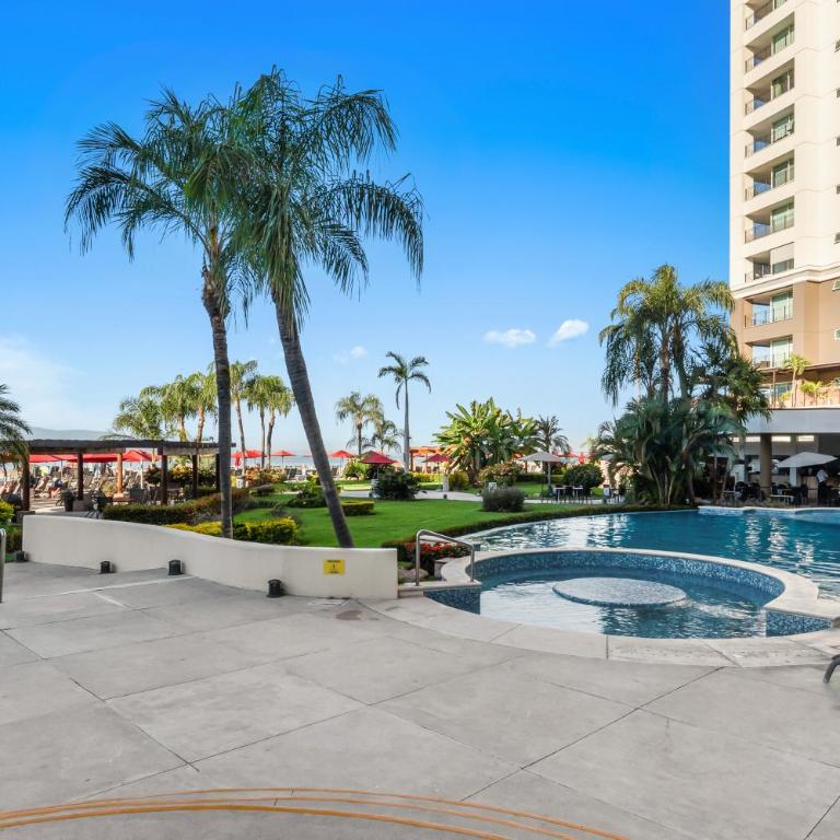 Luxurious Oceanfront Apartment 4 Bedrooms & Amenities - Apartamento Deluxe de 4 dormitorios - 11