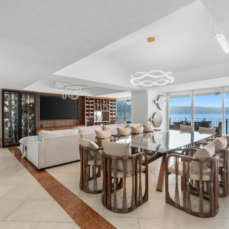 Luxurious Oceanfront Apartment 4 Bedrooms & Amenities - Apartamento Deluxe de 4 dormitorios - 18