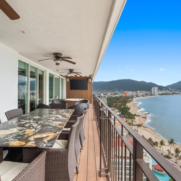 Luxurious Oceanfront Apartment 4 Bedrooms & Amenities - Apartamento Deluxe de 4 dormitorios - 21