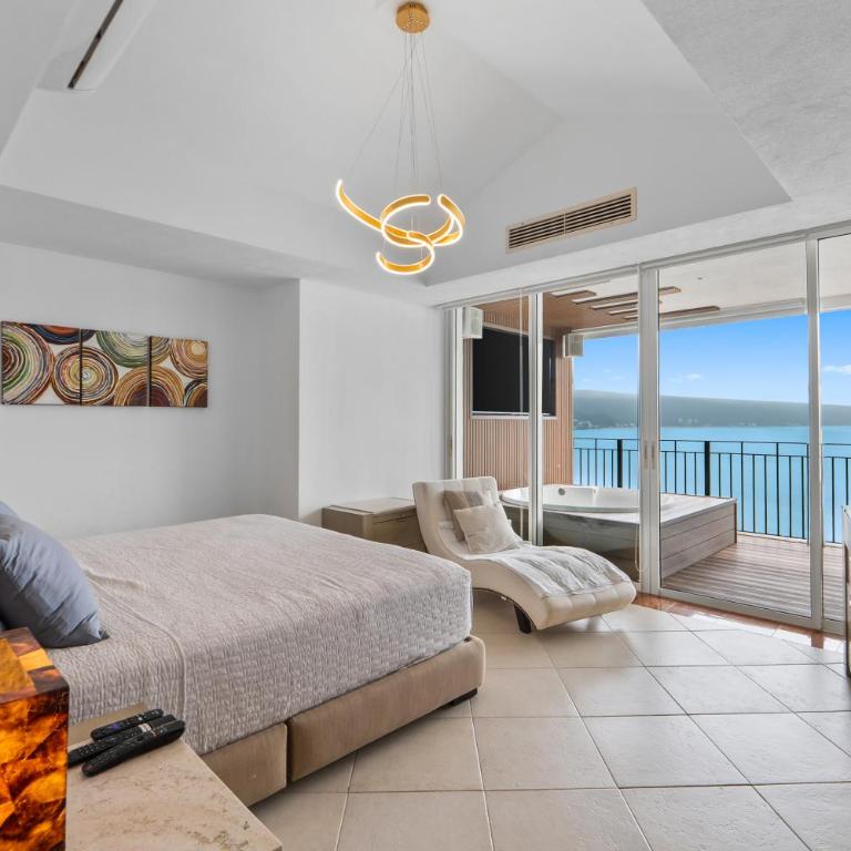 Luxurious Oceanfront Apartment 4 Bedrooms & Amenities - Apartamento Deluxe de 4 dormitorios - 44