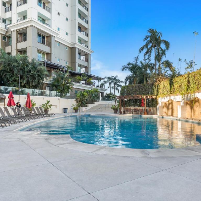 Luxurious Oceanfront Apartment 4 Bedrooms & Amenities - Apartamento Deluxe de 4 dormitorios - 1