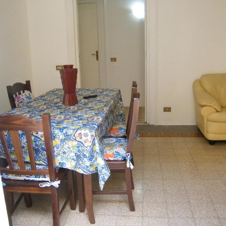 Mi manda Picone da Lolli's Liberty Apartment - Premium Apartment mit 3 Schlafzimmern und Balkon - 23