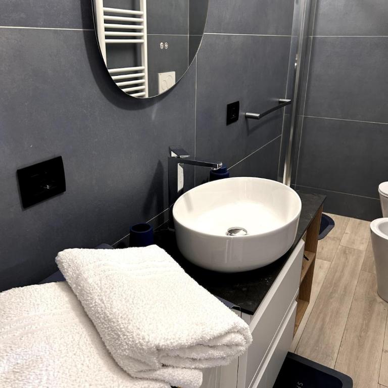 Parcheggio Gratuito - Vicino al Centro e Fiera - Apartment mit 1 Schlafzimmer - 5