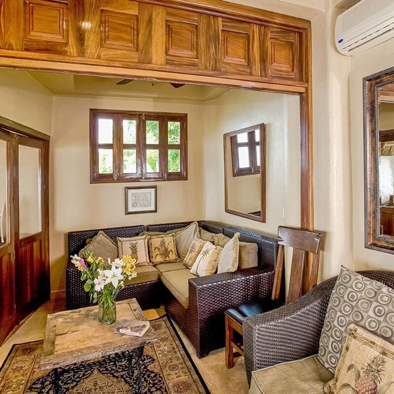 Villa Los Arcos Luxury Oceanfront Villa with Full Staff - Villa - 9
