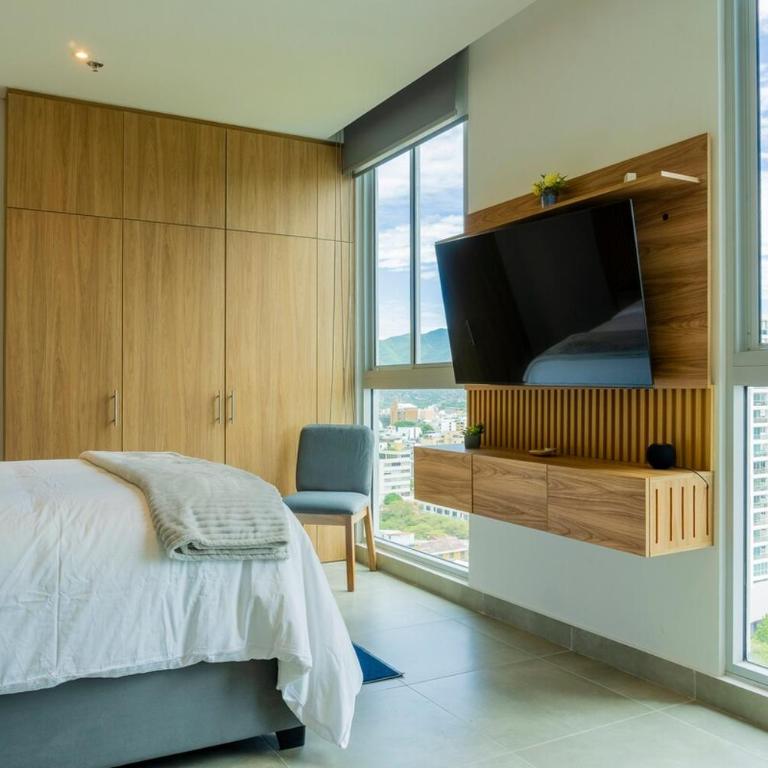 Modern High Rise Studio Steps to Beach & Marina - Apartamento de 1 dormitorio - 2
