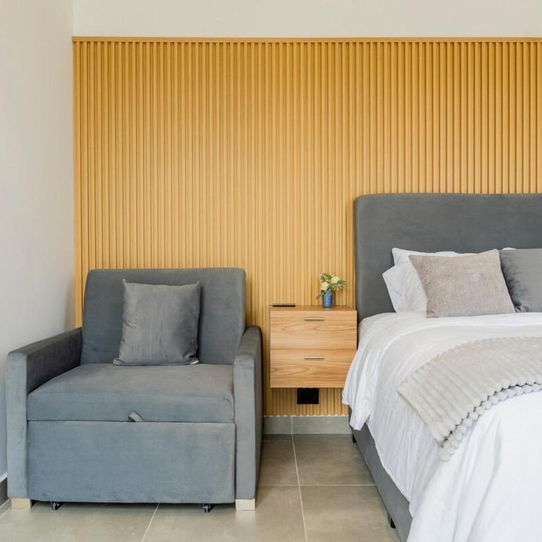 Modern High Rise Studio Steps to Beach & Marina - Apartamento de 1 dormitorio - 3