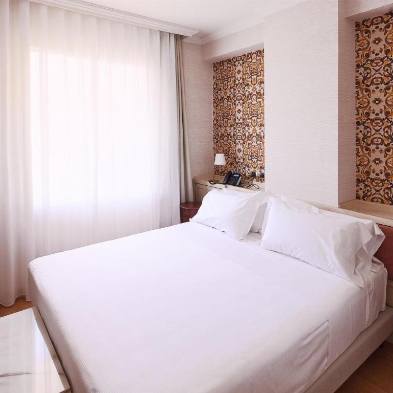 Quiete Taormina Naxos, Tapestry Collection By Hilton - Naxos King Room - 1