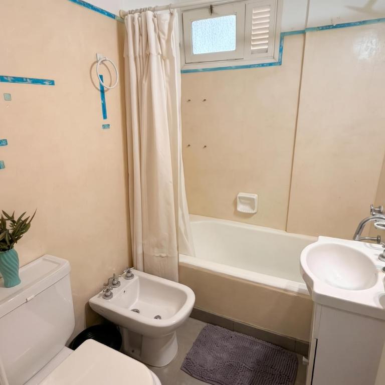 Check and Home - Tucuman III - 4 Huéspedes a 100Mts de la Plaza Colón - One-Bedroom Apartment - 6