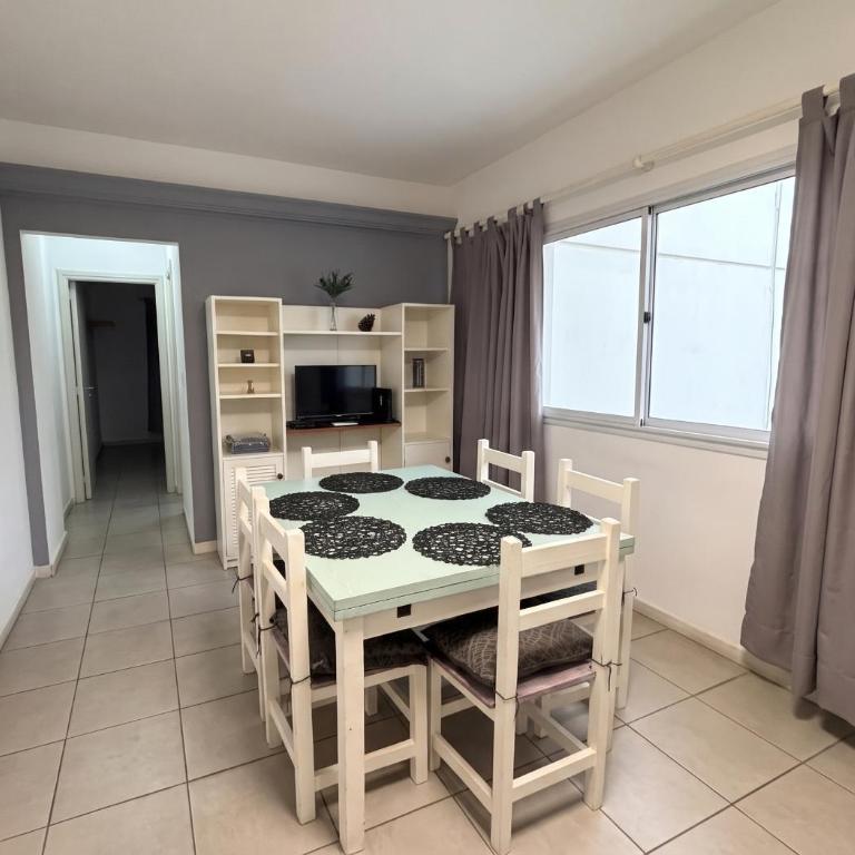 Check and Home - Tucuman III - 4 Huéspedes a 100Mts de la Plaza Colón - One-Bedroom Apartment - 2