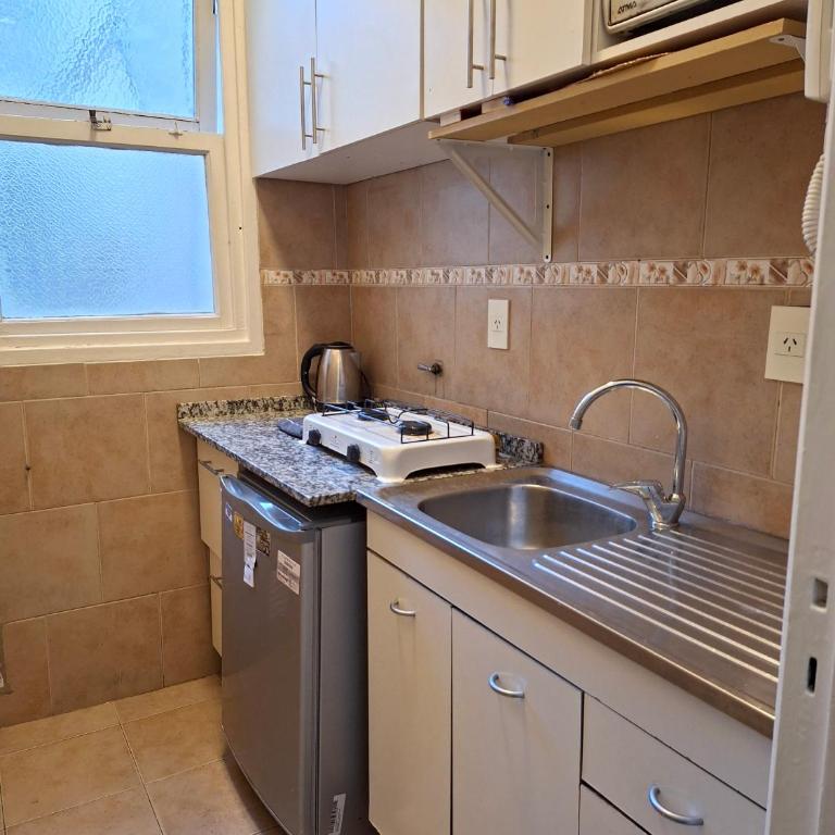 La casa de Ale, a 10 minutos del aeropuerto - Apartamento de 1 dormitorio - 4