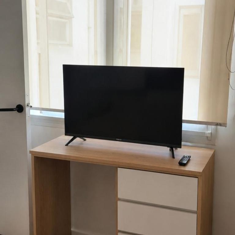 Luminoso Depto Céntrico hasta 6 en Mar del Plata - Two-Bedroom Apartment - 6