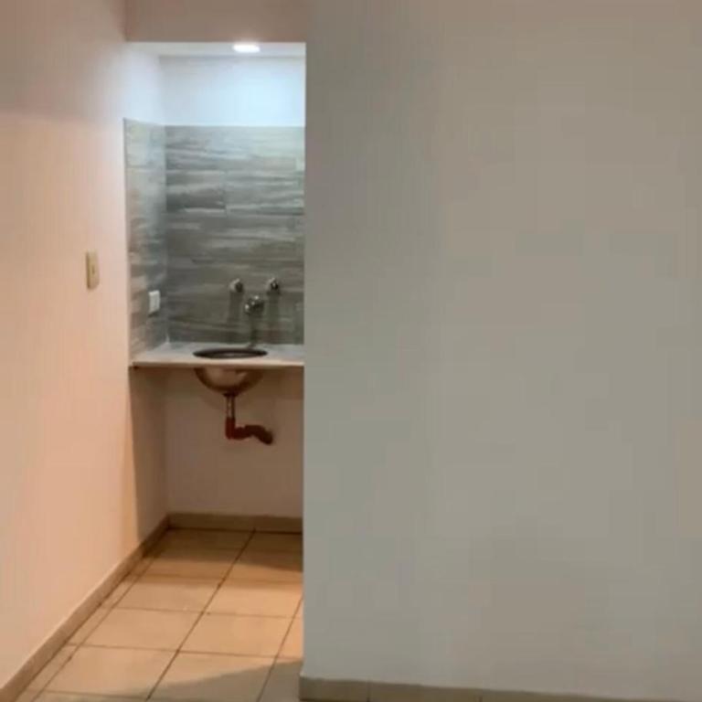 Monoambiente entero cerca a estadio único - Apartamento de 1 dormitorio - 8