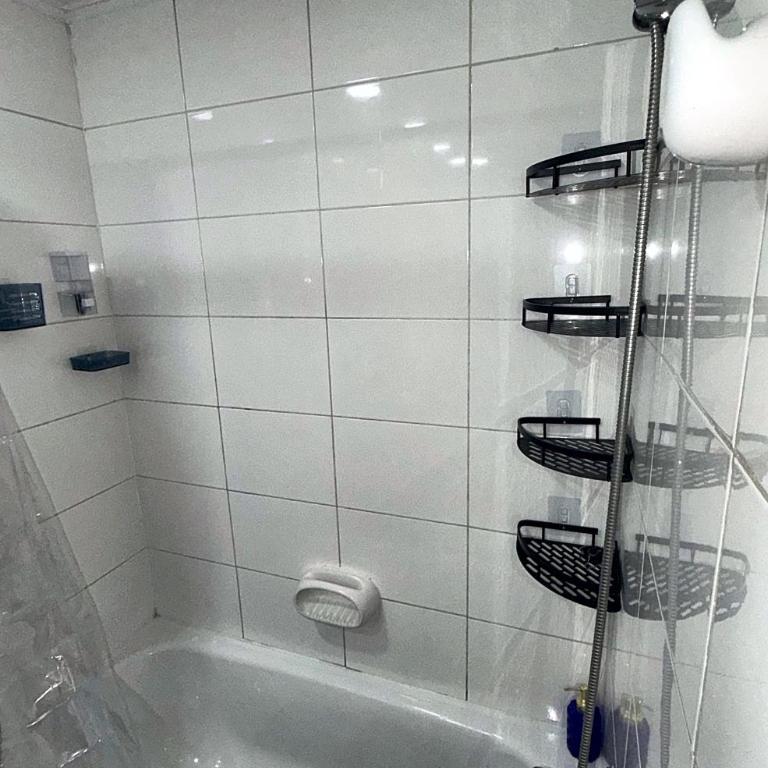Apartamento con terraza cerca de las líneas de metro 2 y 3 y 5 ideal para turismo o trabajo - One-Bedroom Apartment - 13