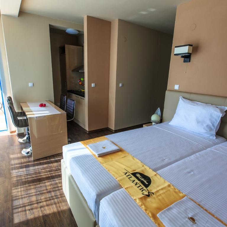 Atlantic Hotel - Two-Bedroom Apartment - 73