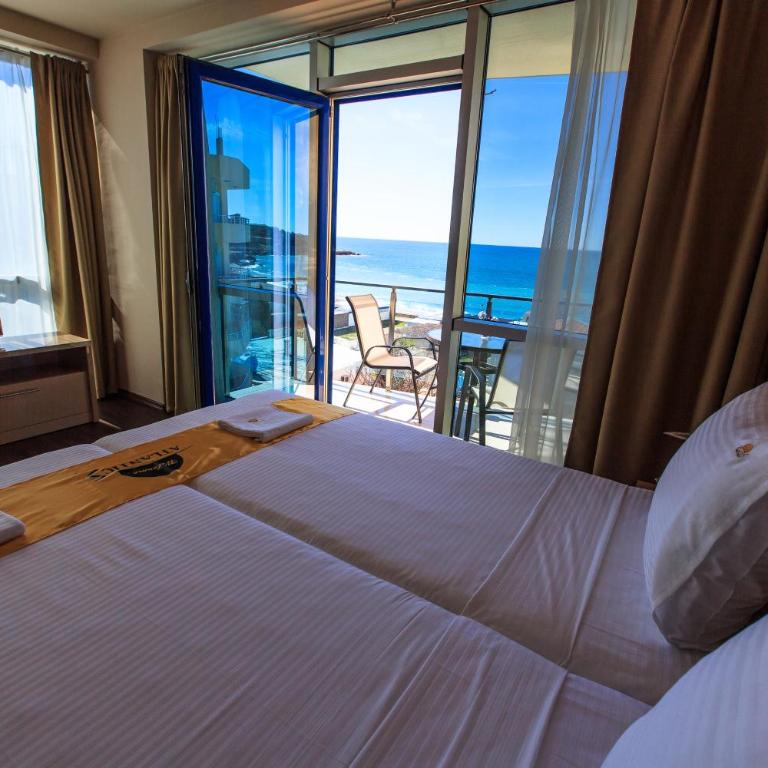 Atlantic Hotel - Two-Bedroom Apartment - 77