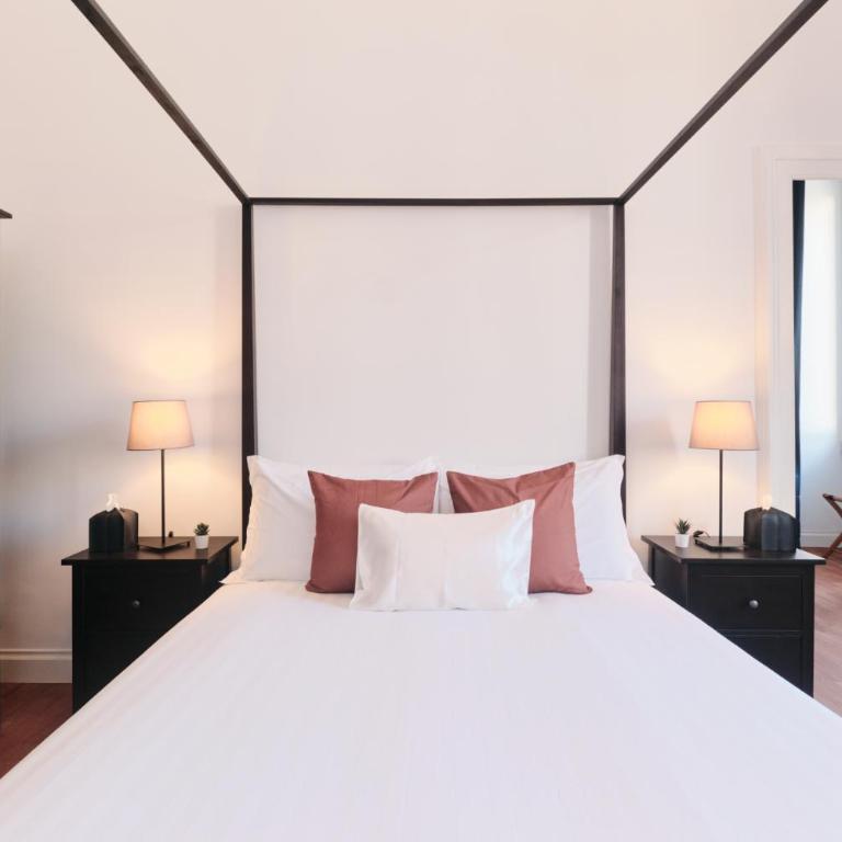 Colosseo-Trevi Iconic & Central for 8 Wi Fi AC - Appartamento con 4 Camere da Letto - 8