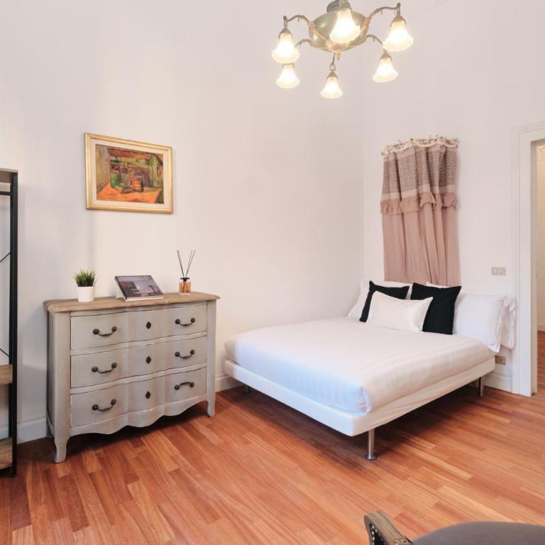 Colosseo-Trevi Iconic & Central for 8 Wi Fi AC - Appartamento con 4 Camere da Letto - 96