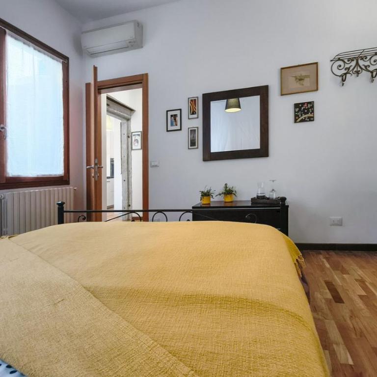 Alessandra's Cozy Venice- Quiet Double Room & Private Bathroom with sharing kitchen - Camera Matrimoniale - 3