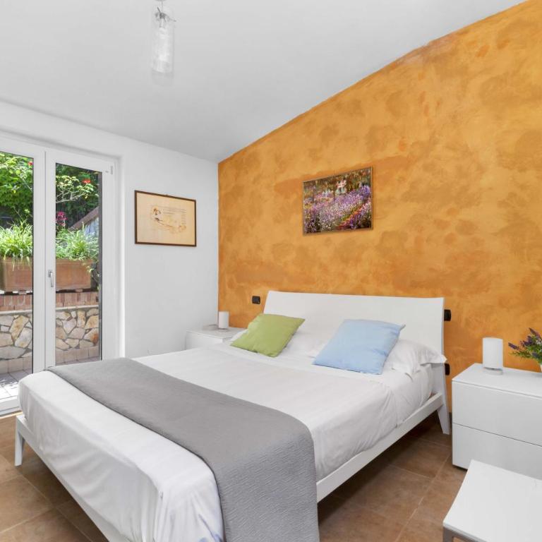 Spacious Sorrento Villa with Pool, Jacuzzi & Panoramic Sea View - Villa - 43