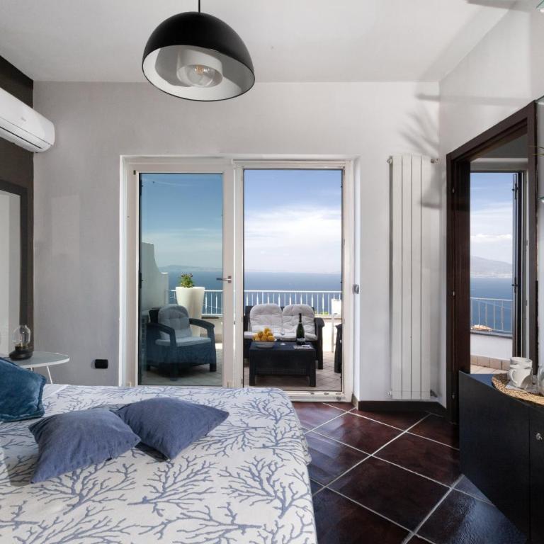 Spacious Sorrento Villa with Pool, Jacuzzi & Panoramic Sea View - Villa - 15