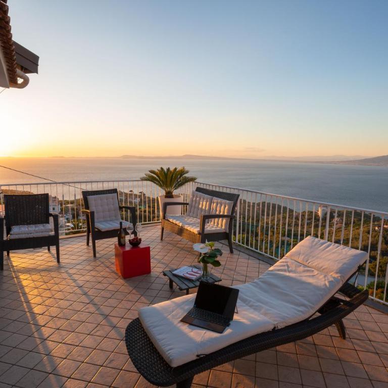 Spacious Sorrento Villa with Pool, Jacuzzi & Panoramic Sea View - Villa - 79