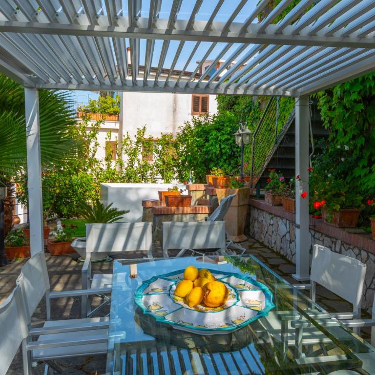 Spacious Sorrento Villa with Pool, Jacuzzi & Panoramic Sea View - Villa - 89