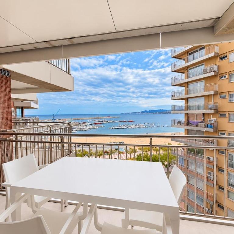 Mediterranean Beachfront - Appartamento - 36