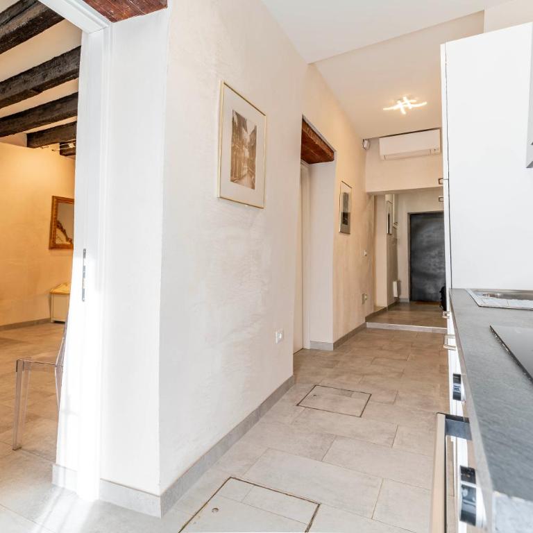 Ca'Antica sinagoga - Venice Canal front apartment - One-Bedroom Apartment with River View - 11