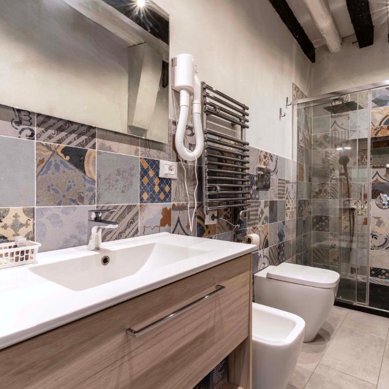 Ca'Antica sinagoga - Venice Canal front apartment - One-Bedroom Apartment with River View - 18
