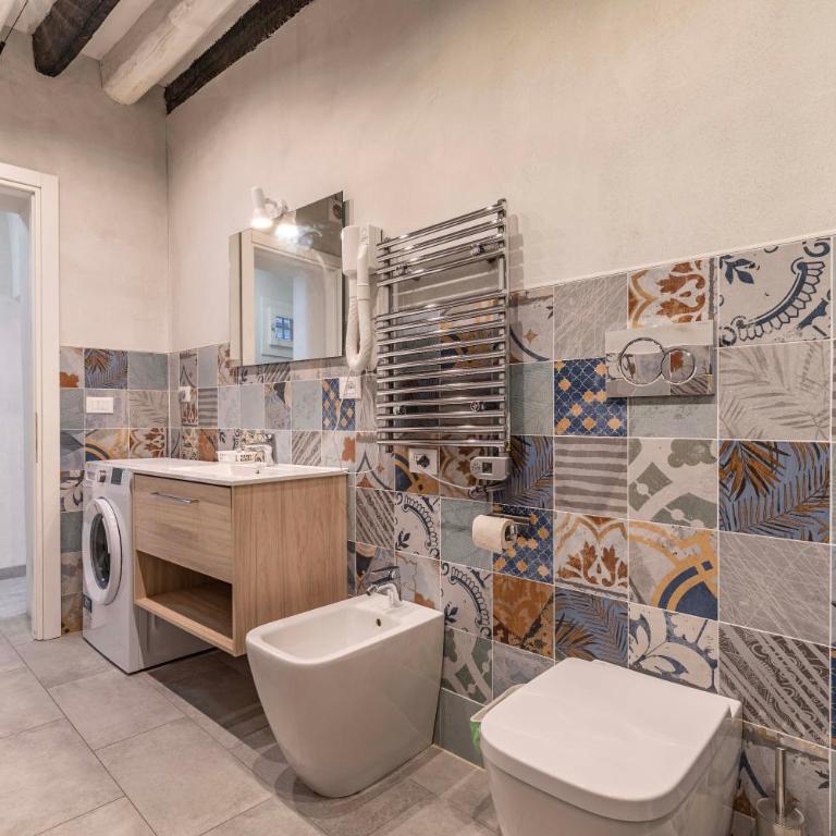 Ca'Antica sinagoga - Venice Canal front apartment - One-Bedroom Apartment with River View - 22
