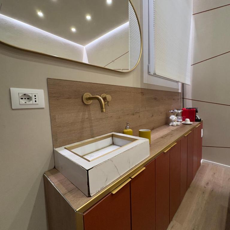 Queen Room in Centro a Modena - Comfort, Privacy & Free Parking - Camera Queen - 19