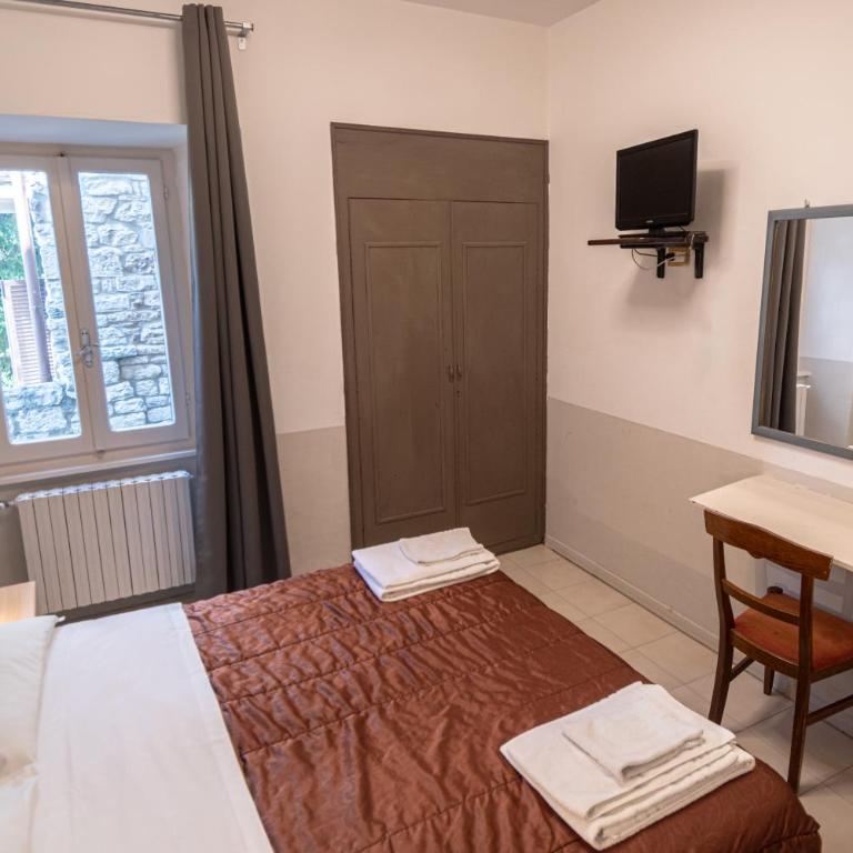 Hotel Il Vicoletto - Camera Matrimoniale Deluxe con Doccia - 10