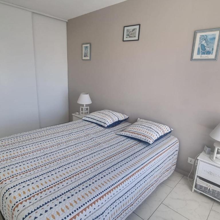 Bright apartment near beach and train station - Apartamento - 7