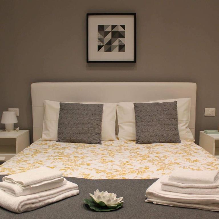 Spazio Cavour Guesthouse - Camera Deluxe (2 Adulti + 1 Bambino) - 4