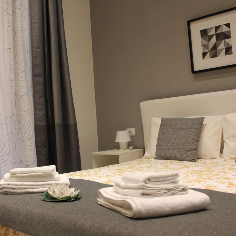 Spazio Cavour Guesthouse - Camera Deluxe (2 Adulti + 1 Bambino) - 5