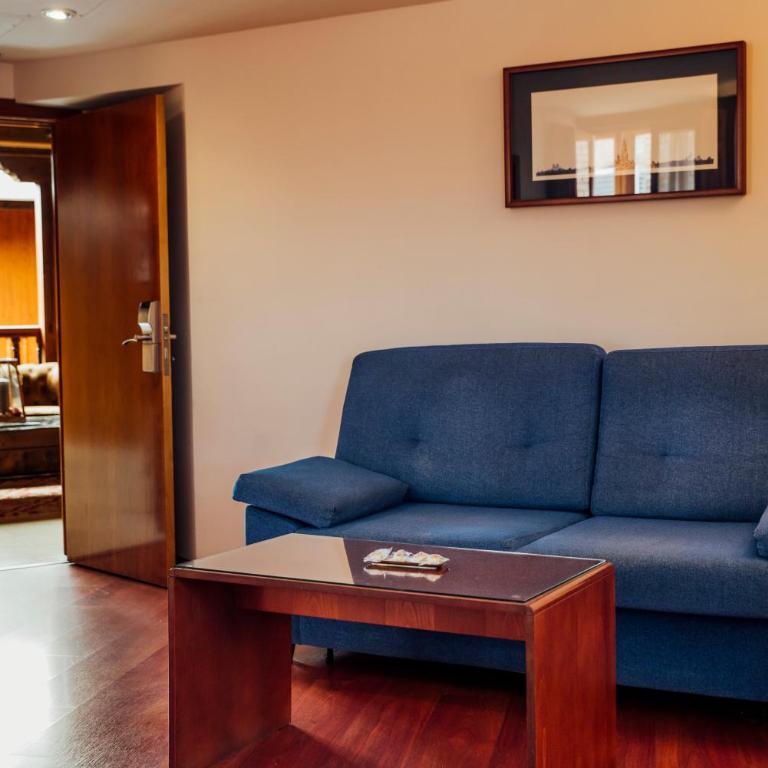 Hotel Santa Isabel - Habitación Doble Superior - 2 camas - 3