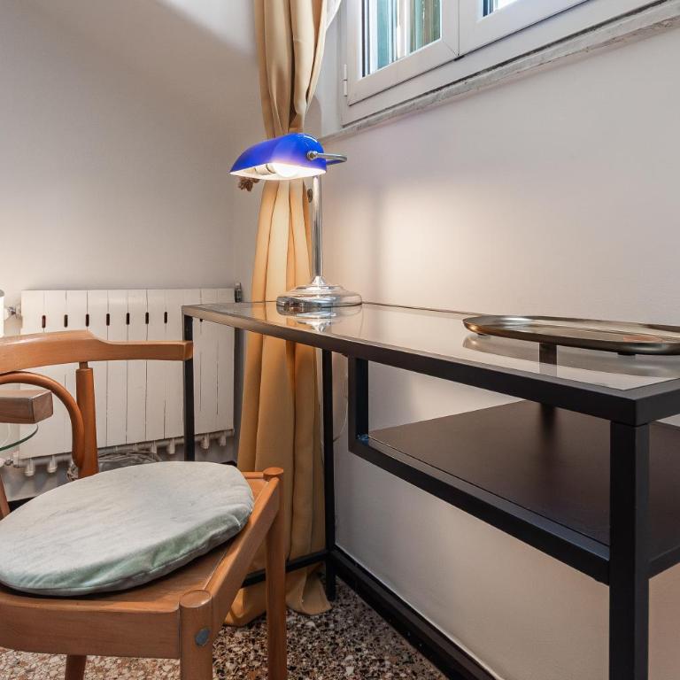 Mansarda nel Centro Storico di Genova con 5 posti letto - Appartamento con 2 Camere da Letto - 30