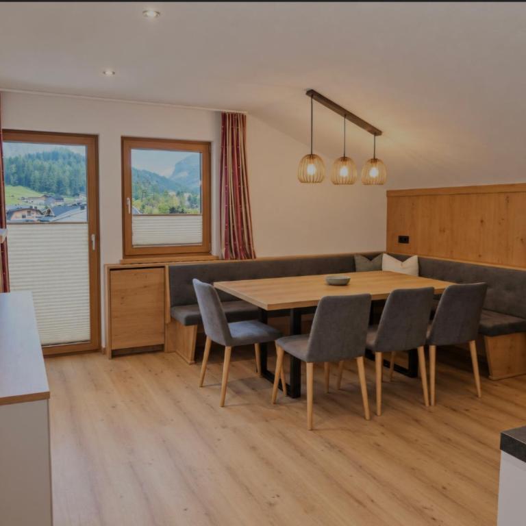 Landhaus Hubert Fiegl - Apartment mit 3 Schlafzimmern und Balkon - 11