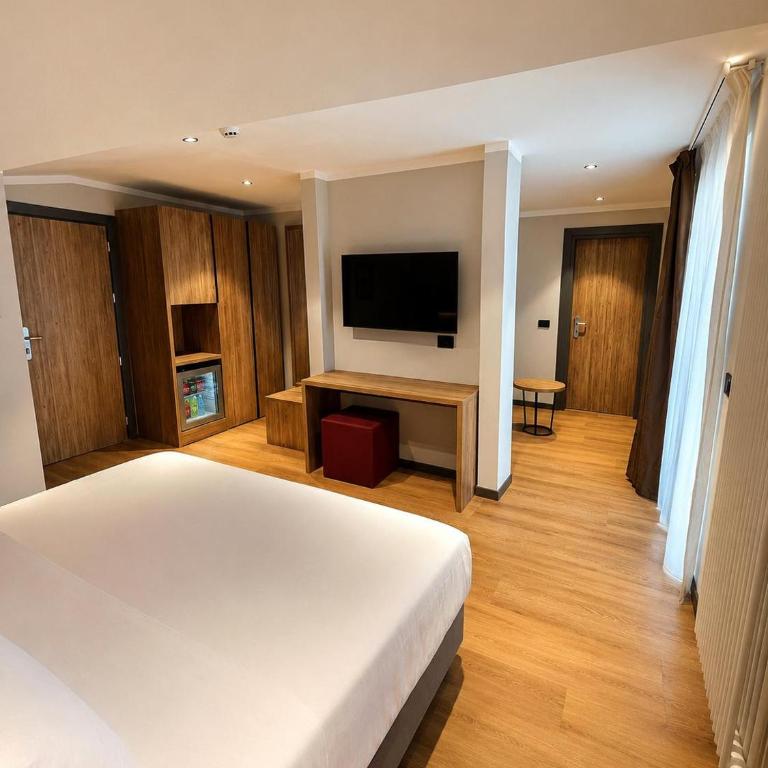 Hotiday San Vigilio Ski - Superior Double Room - 3