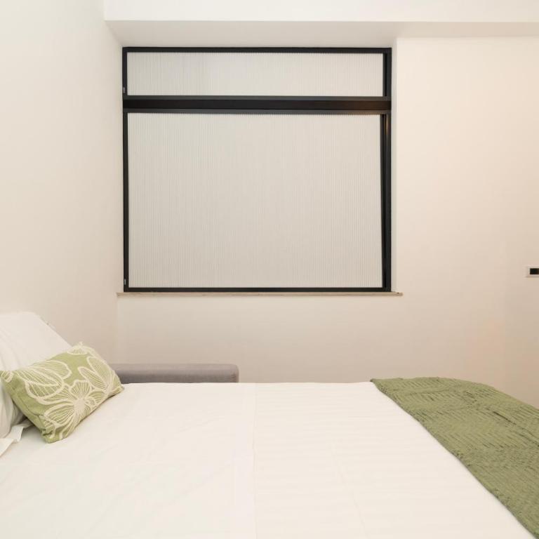 SantOliva Urban Apartment - Two-Bedroom Apartment - 21